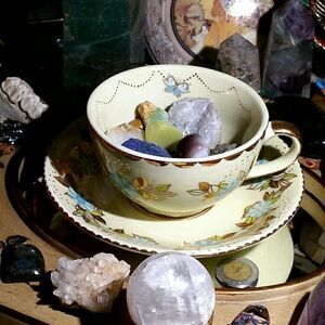 601g Gold Plated Tea Cup Mystery Crystal Set